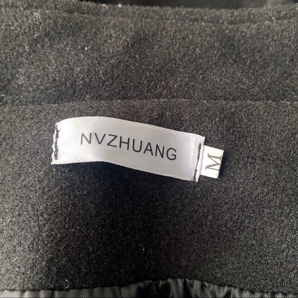 🖤 ELEGANT CONTEMPORARY BLACK COAT! - Picture 8 of 12